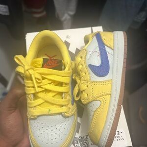 Travis Scott Canary 8C